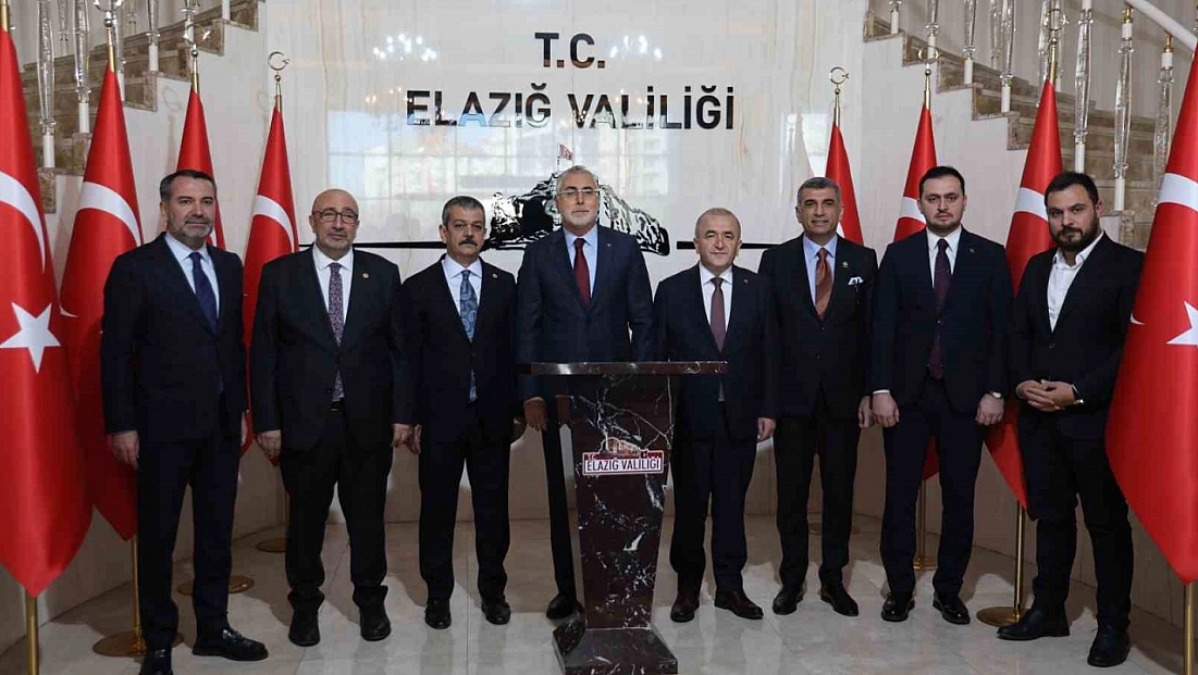 Vedat Işıkhan Elazığ’da Programlara Katıldı