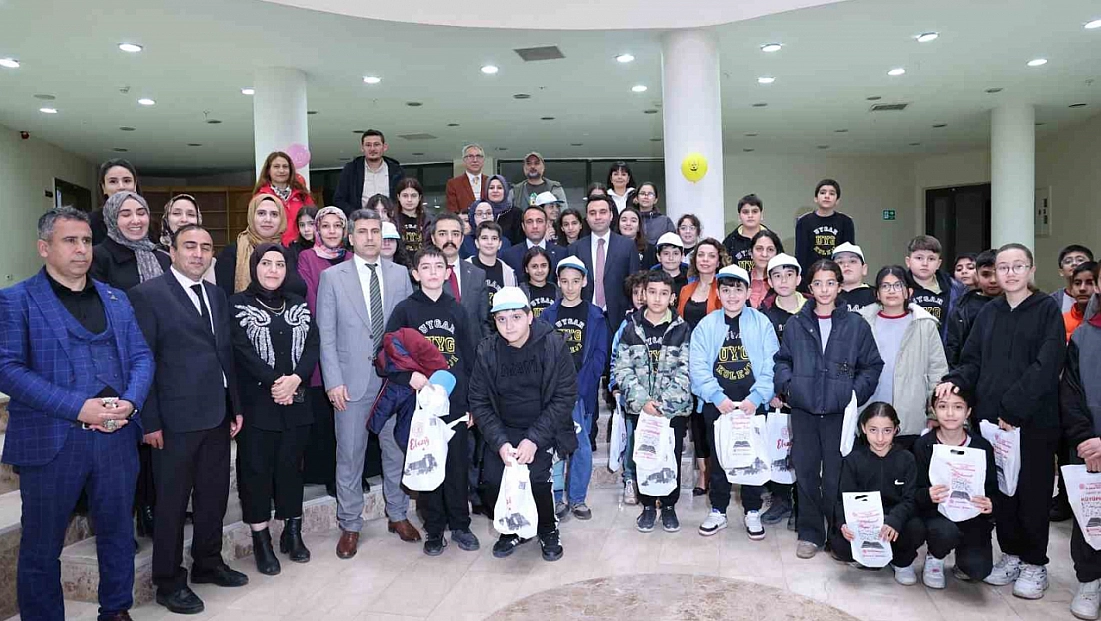 5 Gün Sürecek Kütüphane Haftası Başladı