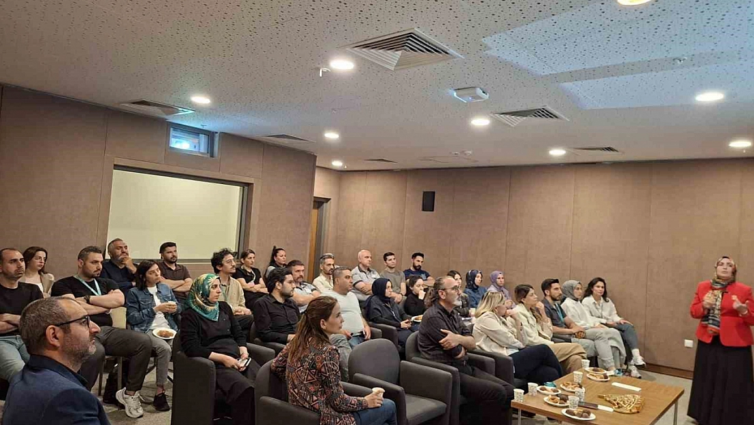 Elazığ’da Sağlık Personeline Yönelik Seminer Düzenlendi