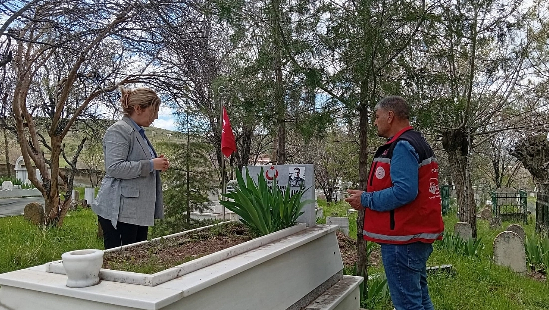 Elazığ’da Şehitliklere Anlamlı Ziyaret