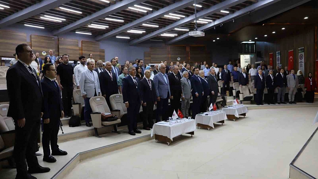 Fırat Üniversitesi’nde Su ve Gıda Güvenliği Çalıştayı Düzenlendi
