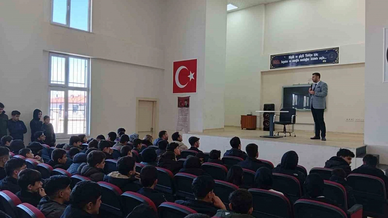 Kovancılar'da Ramazan Konferansı Gerçekleştirildi