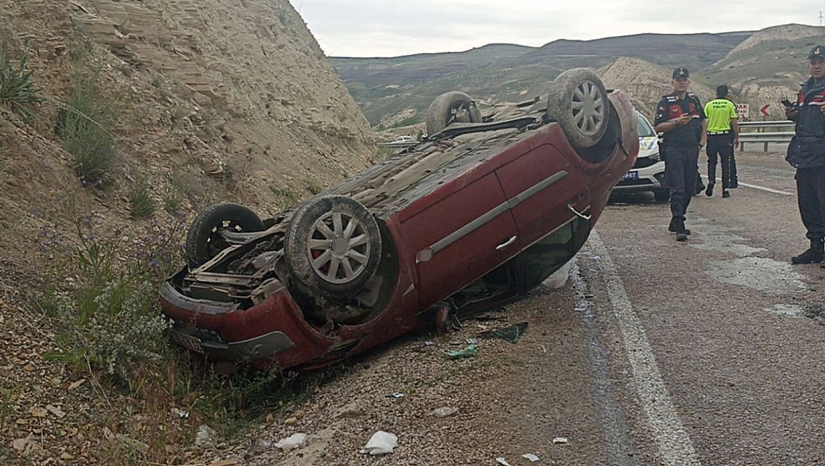 Elazığ EKUT Başkanı Heybet Öztekkeli, Sivas'ta Kaza Yaptı: 2'si Ağır 3 Yaralı