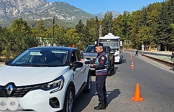 81 İlde Dev 'Aranan Şahıslar' Operasyonu: 912 Kişi Yakalandı