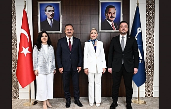 Anahtar Parti Elazığ Kadın Kolları Yeni Başkanı Burcu Güngör Oldu