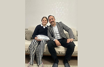 Dünya Kız Çocukları Günü'nde Şehit Kızlarına Anlamlı Jest