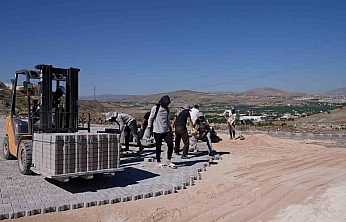Elazığ Asri Mezarlıkta Kapsamlı Düzenleme Çalışmaları Devam Ediyor