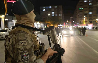 Elazığ'da Huzur Uygulamasına Emniyet Müdürü Karan da Katıldı
