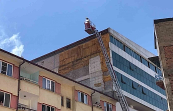 Elazığ'da Korkutan Baca Yangını