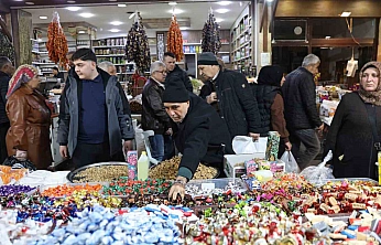 Elazığ'da Bayram Hazırlıkları: Şekerler Tezgahlarda