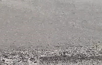 Elazığ'da Aniden Bastıran Dolu Hayatı Olumsuz Etkiledi