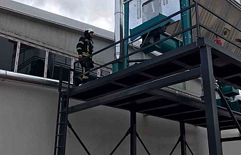 Elazığ'da Fabrika Yangını Paniğe Neden Oldu