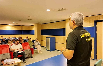 Elazığ'da Narkorehber ve En İyi Narkotik Polisi Anne Eğitimi