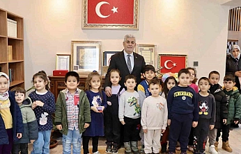 Öğrencilerden Filistin'e Duyarlı Destek