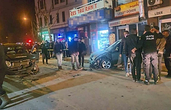 Elazığ'da Trafik Kazası: 3 Yaralı, 1'i Ağır