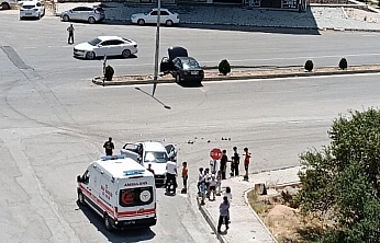 Elazığ'da İki Otomobil Çarpıştı: 1 Kişi Yaralandı