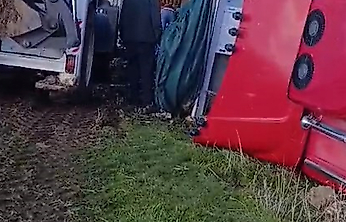 Elazığ'da Pancar Yüklü Tır Devrildi