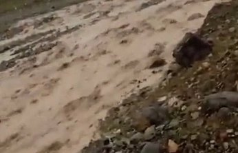 Elazığ'da Şiddetli Yağış Sele Neden Oldu