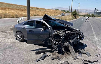 Elazığ'da Trafik Kazası: 6 Yaralı