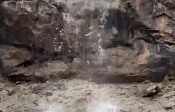 Elazığ'da Yağmur Sonrası Doğal Şelaleler Oluştu