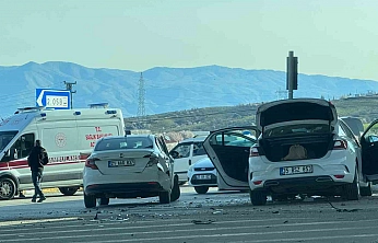 Elazığ'da Trafik Kazası: 6 Yaralı