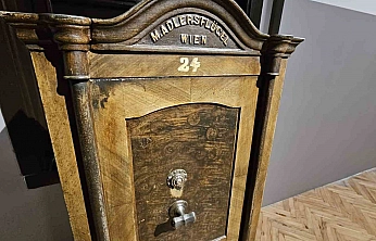 Kent Müzesi'ndeki Tarihi Kasa Geçmişe Işık Tutuyor