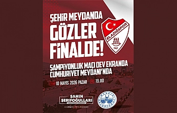 Elazığspor'un Şampiyonluk Maçı İçin Cumhuriyet Meydanı'na Dev Ekran Kuruluyor