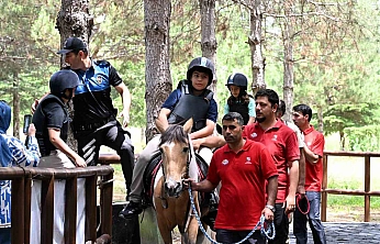 EMŞAV Şehit ve Gazi Çocuklarıyla Bir Araya Geldi