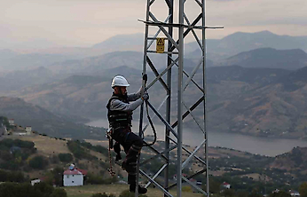 Fırat EDAŞ'tan Elazığ'a 6,6 Milyar TL'lik Enerji Yatırımı