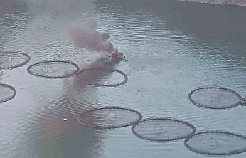 Fırat Nehri'nde Korkutan Tekne Yangını