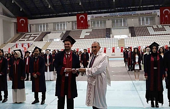 Fırat Üniversitesi Tıp Fakültesi'nde Mezuniyet Coşkusu
