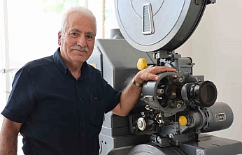 Hayatını Öğrencilere Adadı, Fakülteye İletişim Müzesi Kurdu