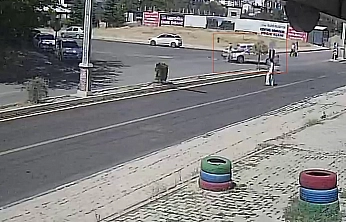 Feci Kaza Kıl Payı Atlatıldı: Yaya Son Anda Kurtuldu