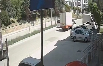 Karşı Şeride Geçen Araç Kazaya Neden Oldu