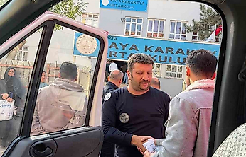 KPSS'ye Giderken Asansörde Mahsur Kaldı, İtfaiye Yetişti