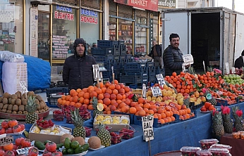 Pazarın Nabzı Ramazan'la Atıyor: Fiyatlar Düştü, Yoğunluk Arttı