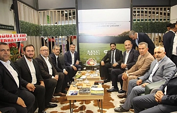 Şenol Arslan'dan Fuarda Yoğun Ziyaret ve Görüşme Trafiği