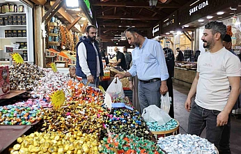 Kapalı Çarşıda Bayram Alışverişi Yoğunluğu