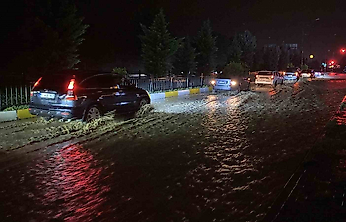Elazığ'da Sağanak Sonrası Yazıkonak Sular Altında Kaldı