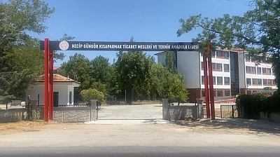 Necip Güngör Kısaparmak Lisesi Yeni Binasında Eğitime Başlıyor