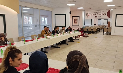 Elazığ'da Türk Mutfağı Haftası Coşkusu: Yöresel Lezzetler Öğrencilerle Buluştu