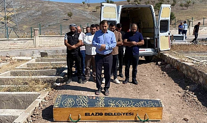 Elazığ'da Acı Olay: Yıldırımın İsabet Ettiği Çocuk Hayatını Kaybetti