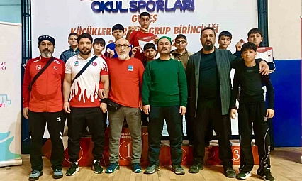 Elazığlı Minik Güreşçilerden Büyük Zafer