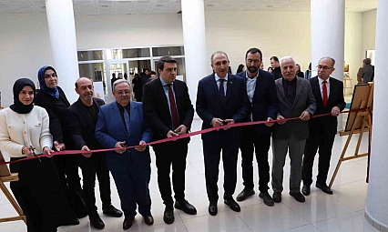 Fırat Üniversitesi'nde 'Kutsal Topraklardan Dijital İzler' Sergisi Açıldı