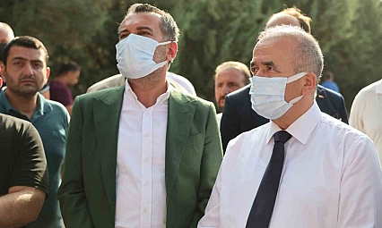 Vali Hatipoğlu'ndan Yangın Bölgesinde Açıklama: 5 İşçi Yaralandı