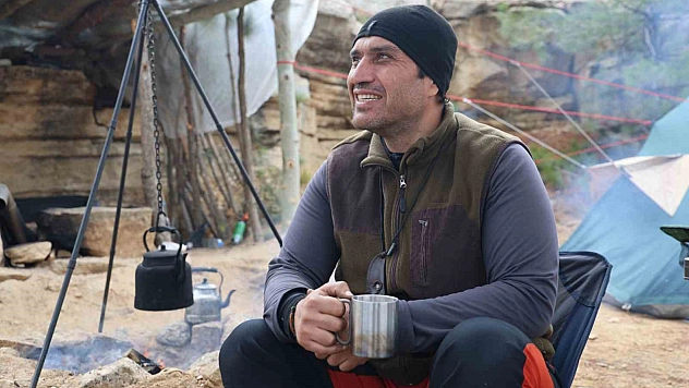 15 yıllık tecrübeye sahip coğrafya öğretmeni, kamp ve bisikletle doğayı tanıtıyor.