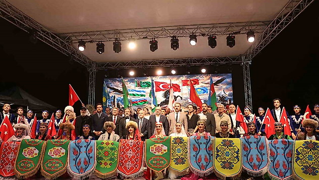 29. Hazar Şiir Akşamları'nda Gösteriler Büyük Beğeni Topladı