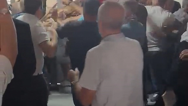 Adliyede Gergin Anlar: Taraflar Tekme Tokat Birbirine Girdi