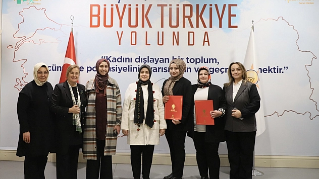 AK Parti Elazığ'da Kadın Kollarında Görev Değişimi