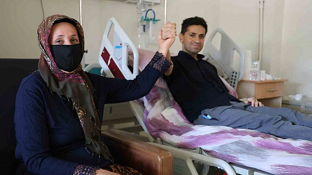 Anne Sevgisi Hayat Kurtardı: Önce Kilo Verdi, Sonra Böbreğini Verdi